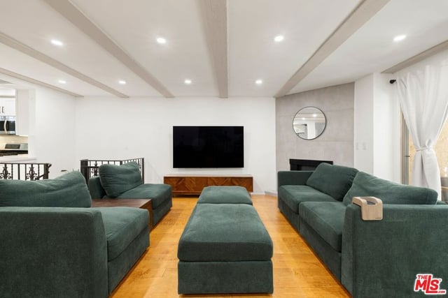 1209 Larrabee Street 4, West Hollywood, CA 90069 — photo 3 of 18