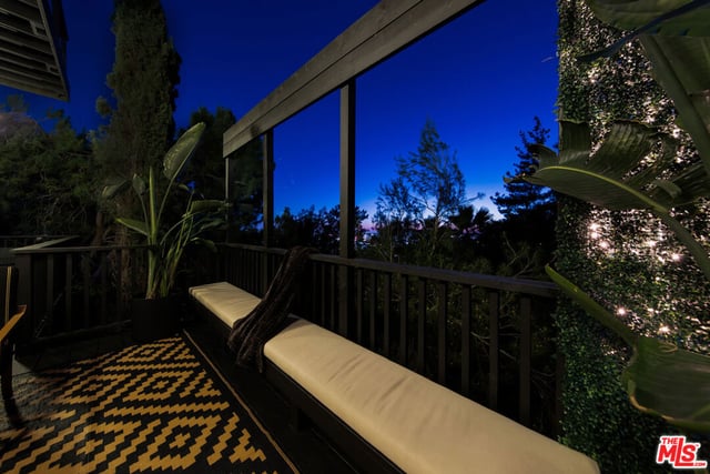 5690 Hill Oak Drive, Los Angeles, CA 90068 — photo 26 of 28