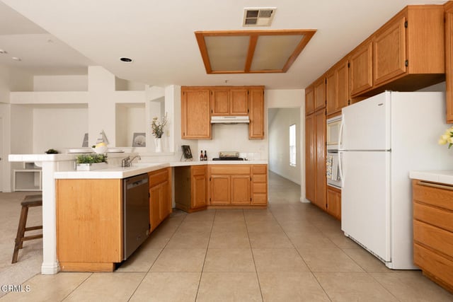 708 Binnacle Street, Oxnard, CA 93035 — photo 9 of 32
