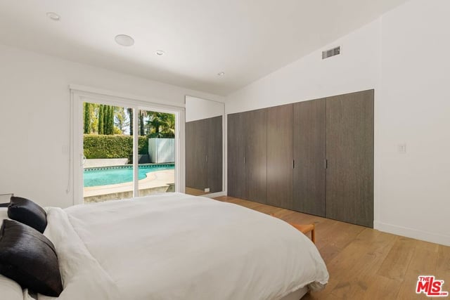 23122 Bigler Street, Woodland Hills, CA 91364 — photo 17 of 34