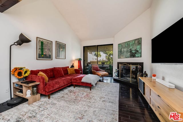 3480 Barham Boulevard 326, Los Angeles, CA 90068 — photo 4 of 25