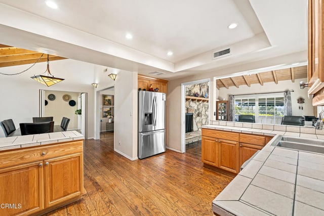 1480 E Glenoaks Boulevard, Glendale, CA 91206 — photo 17 of 42