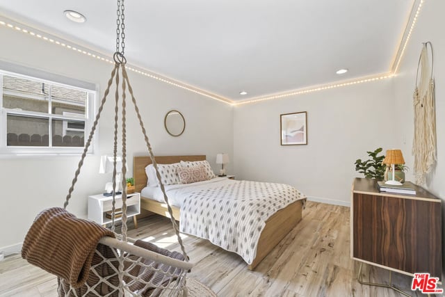 11023 Kling Street, Toluca Lake, CA 91602 — photo 16 of 27