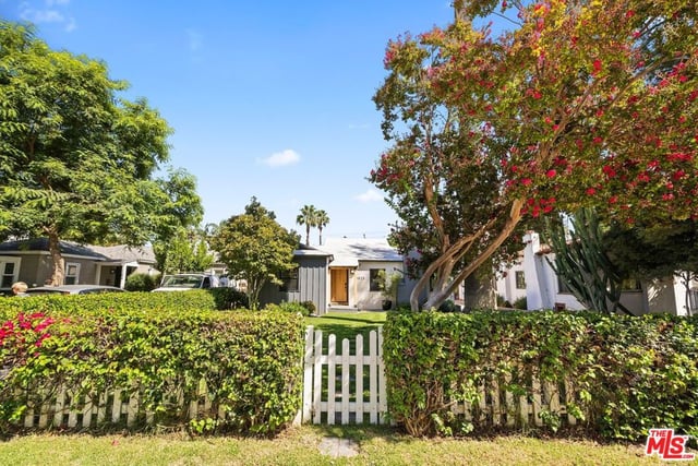 11023 Kling Street, Toluca Lake, CA 91602 — photo 26 of 27
