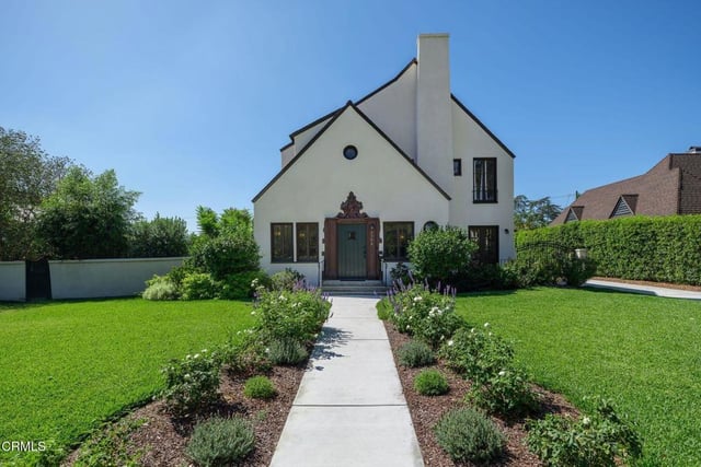 2384 E Orange Grove Boulevard, Pasadena, CA 91104 — photo 2 of 53