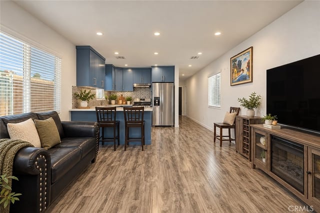 3524 Hunter Street, Los Angeles, CA 90023 — photo 5 of 34
