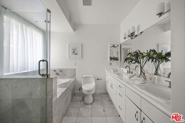 11606 Chenault Street 101, Los Angeles, CA 90049 — photo 21 of 31