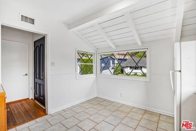 4792 Excelente Drive, Los Angeles, CA 91364 — photo 11 of 41