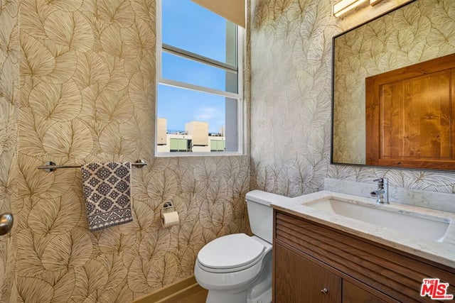 650 Rose Avenue 2, Venice, CA 90291 — photo 11 of 21