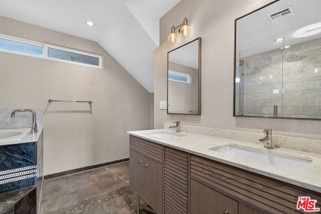 650 Rose Avenue 2, Venice, CA 90291 — photo 14 of 21
