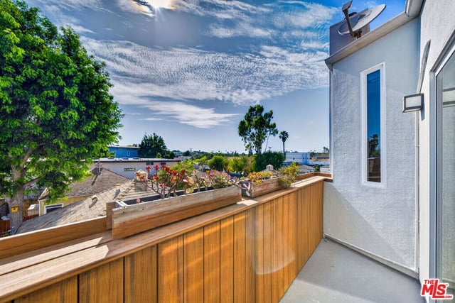 650 Rose Avenue 2, Venice, CA 90291 — photo 6 of 21