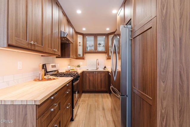 497 S El Molino Avenue 310, Pasadena, CA 91101 — photo 13 of 37