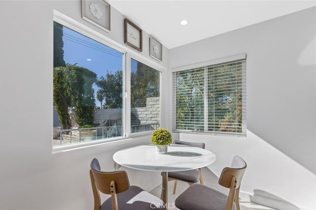 22444 Venido, Woodland Hills, CA 91364 — photo 11 of 23