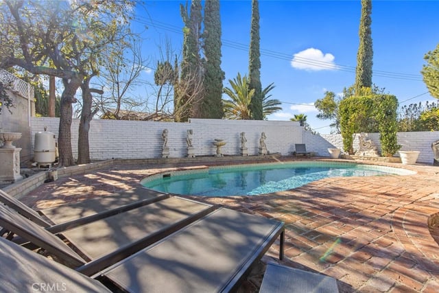 22444 Venido, Woodland Hills, CA 91364 — photo 20 of 23