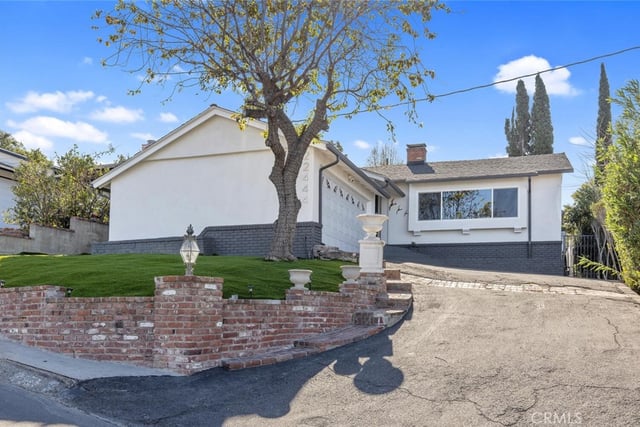 22444 Venido, Woodland Hills, CA 91364 — photo 22 of 23