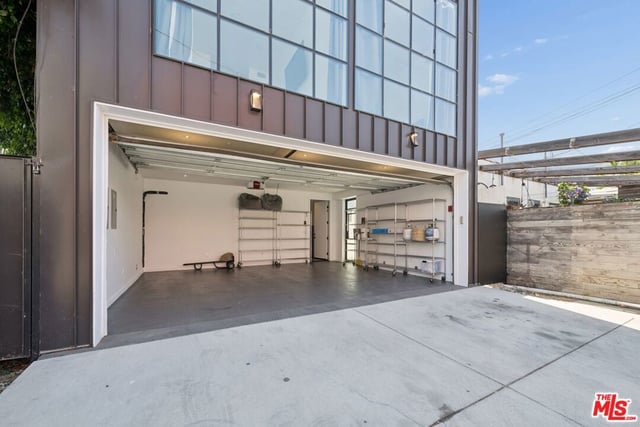 1317 Cabrillo Avenue, Los Angeles, CA 90291 — photo 40 of 44