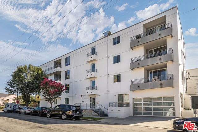 11764 Idaho Avenue 301, Los Angeles, CA 90025 — photo 2 of 24