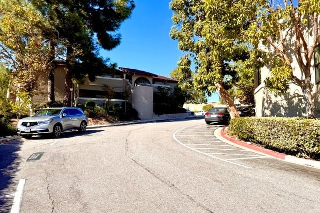 1574 Charterwood Court, Thousand Oaks, CA 91362 — photo 2 of 29