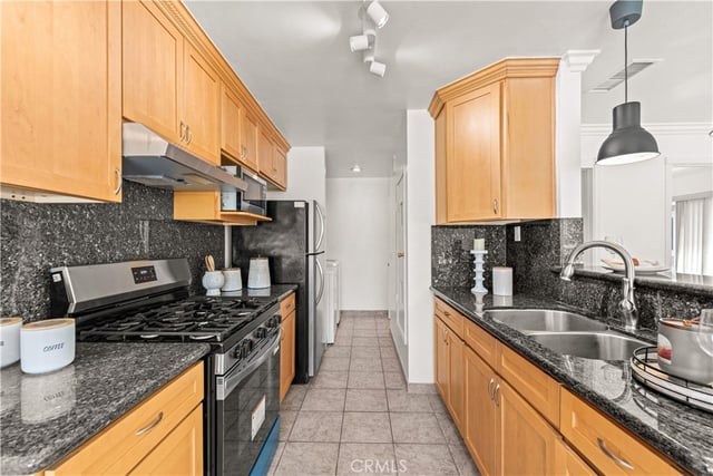 2129 E Aroma, West Covina, CA 91791 — photo 10 of 24
