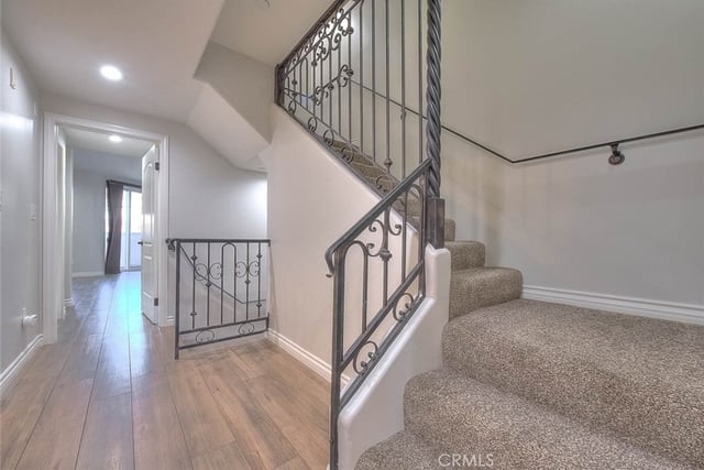 572 E San Jose Avenue 104, Burbank, CA 91501 — photo 18 of 47