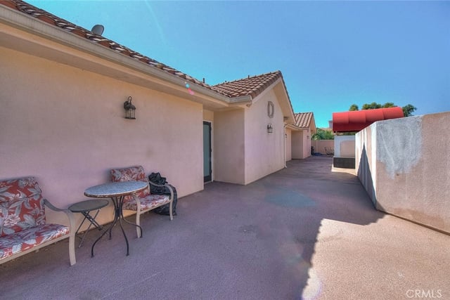 572 E San Jose Avenue 104, Burbank, CA 91501 — photo 47 of 47