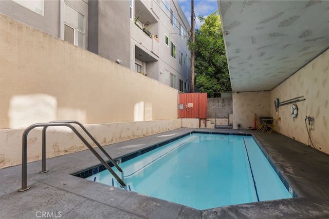 13220 Valleyheart Drive 305, Studio City, CA 91604 — photo 35 of 51