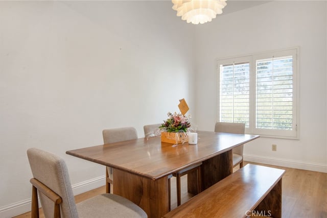 13220 Valleyheart Drive 305, Studio City, CA 91604 — photo 5 of 51