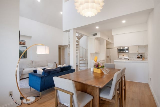 13220 Valleyheart Drive 305, Studio City, CA 91604 — photo 6 of 51