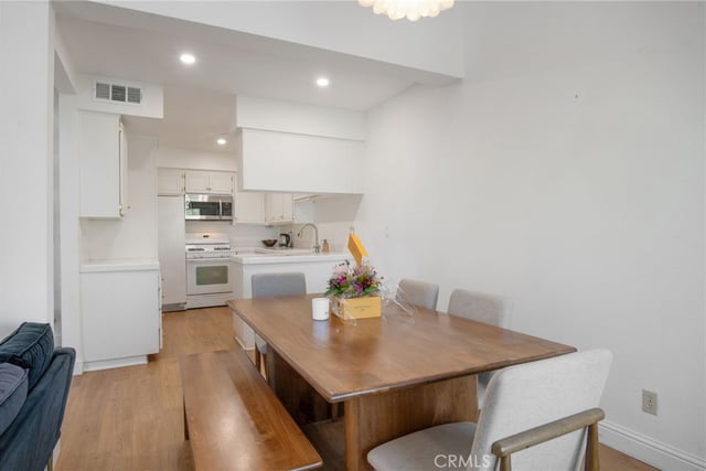 13220 Valleyheart Drive 305, Studio City, CA 91604 — photo 7 of 51