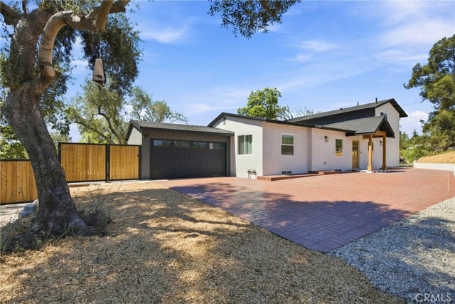 8075 Fruitvale Avenue, Moorpark, CA 93021 — photo 2 of 45