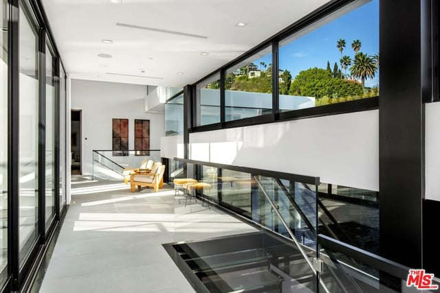 1317 Londonderry Place, Los Angeles, CA 90069 — photo 13 of 34