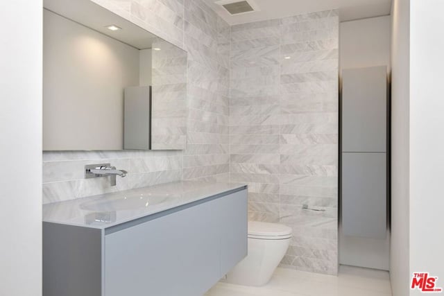 1317 Londonderry Place, Los Angeles, CA 90069 — photo 25 of 34