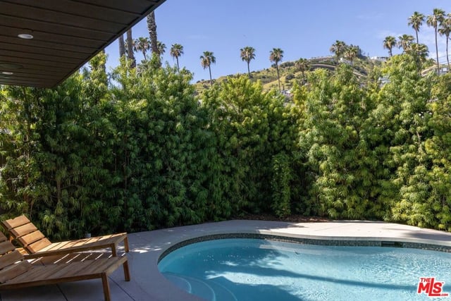 1635 N Genesee Avenue, Los Angeles, CA 90046 — photo 12 of 29