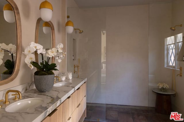1635 N Genesee Avenue, Los Angeles, CA 90046 — photo 17 of 29