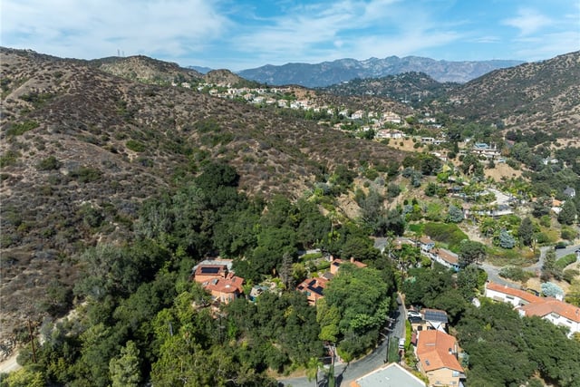 2401 Cascadia Drive, Glendale, CA 91206 — photo 70 of 73