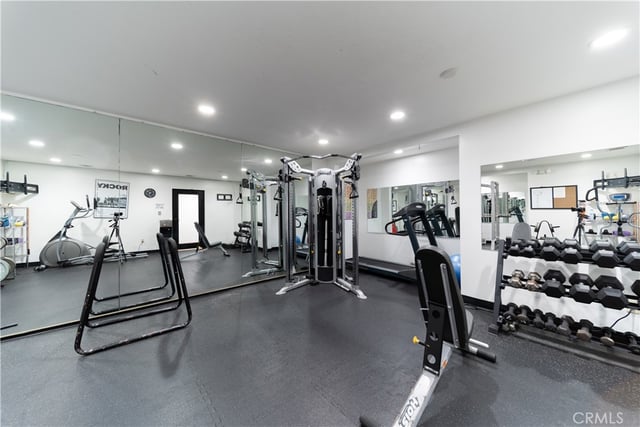 10926 Bluffside Dr. 32, Studio City, CA 91604 — photo 21 of 25