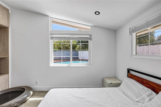 20562 Skouras, Winnetka, CA 91306 — photo 13 of 27