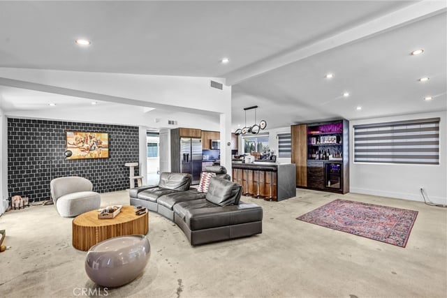 20562 Skouras, Winnetka, CA 91306 — photo 4 of 27