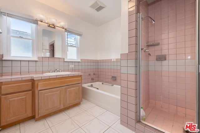 4421 Strohm Avenue, Toluca Lake, CA 91602 — photo 21 of 32