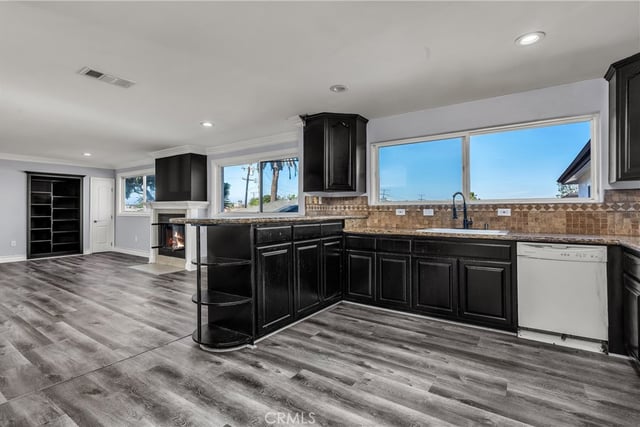 3938 W 119th Place, Hawthorne, CA 90250 — photo 13 of 43
