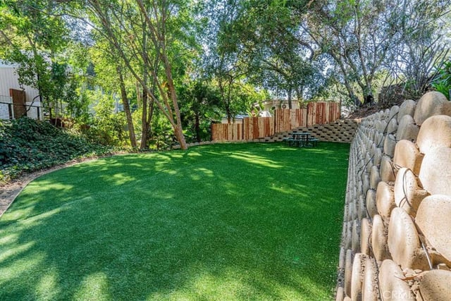 3183 N Laurel Canyon Blvd, Studio City, CA 91604 — photo 20 of 29