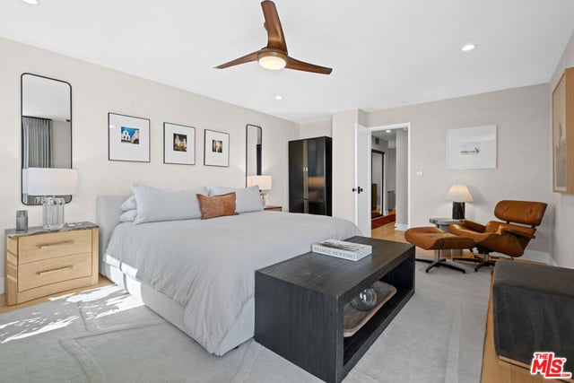 321 N Oakhurst Drive 601, Beverly Hills, CA 90210 — photo 11 of 26