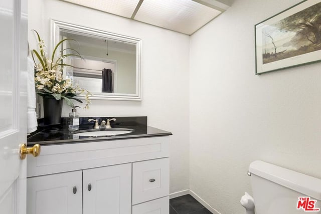 302 Via Colinas, Westlake Village, CA 91362 — photo 16 of 33