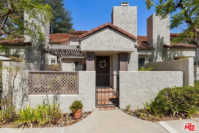 302 Via Colinas, Westlake Village, CA 91362 — photo 2 of 33