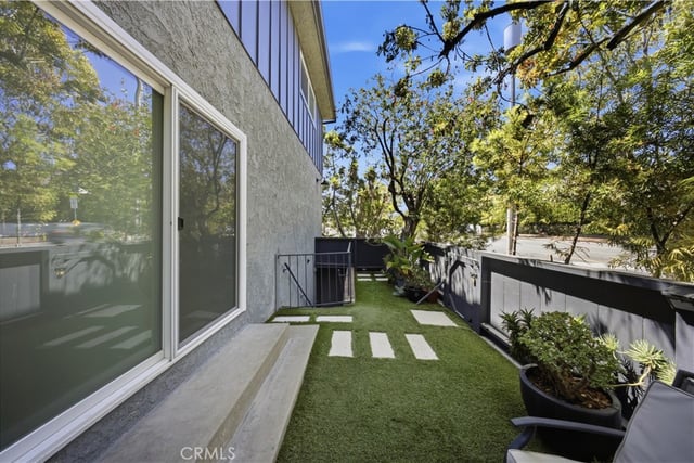 801 25th Street, Santa Monica, CA 90403 — photo 27 of 37