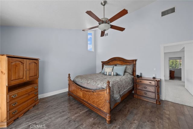 28068 Valcour, Canyon Country, CA 91387 — photo 35 of 44
