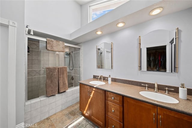 28068 Valcour, Canyon Country, CA 91387 — photo 37 of 44