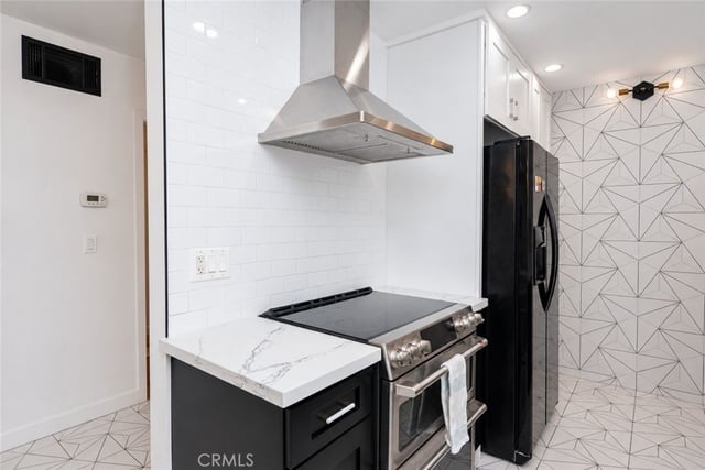 12720 Burbank 305, Valley Village, CA 91607 — photo 10 of 30