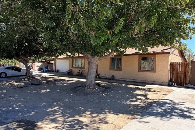 40624 163rd E, Lancaster, CA 93535 — photo 2 of 7