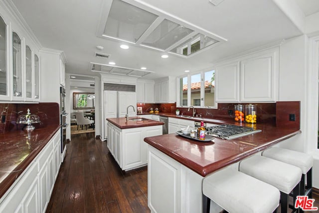 12639 Promontory Road, Los Angeles, CA 90049 — photo 12 of 50